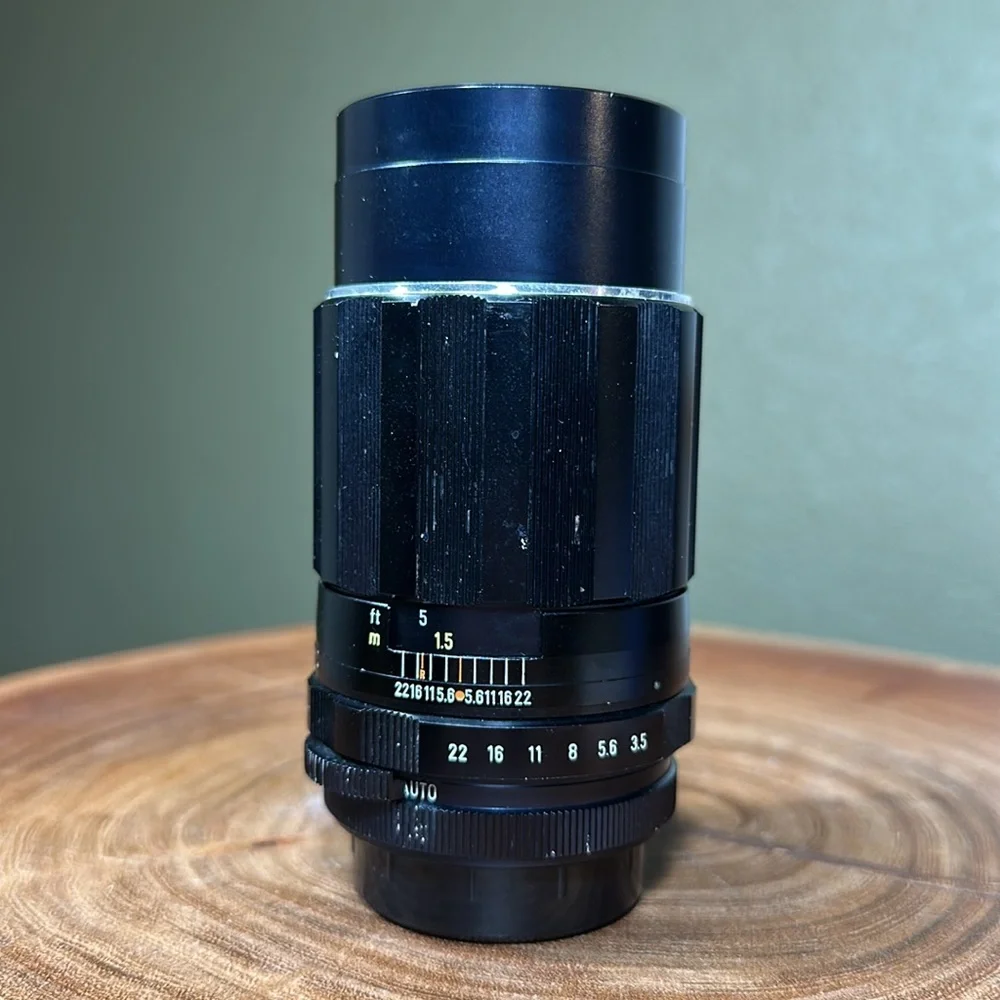 Pentax Super-Takumar 135mm f/3.5 Lens w/ Leather Case - M42 Mount - Picture 5 of 12